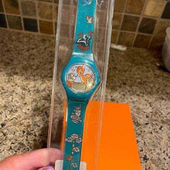 Vintage Bambi and Thumped Disney Watch New! - Picture 9 of 11